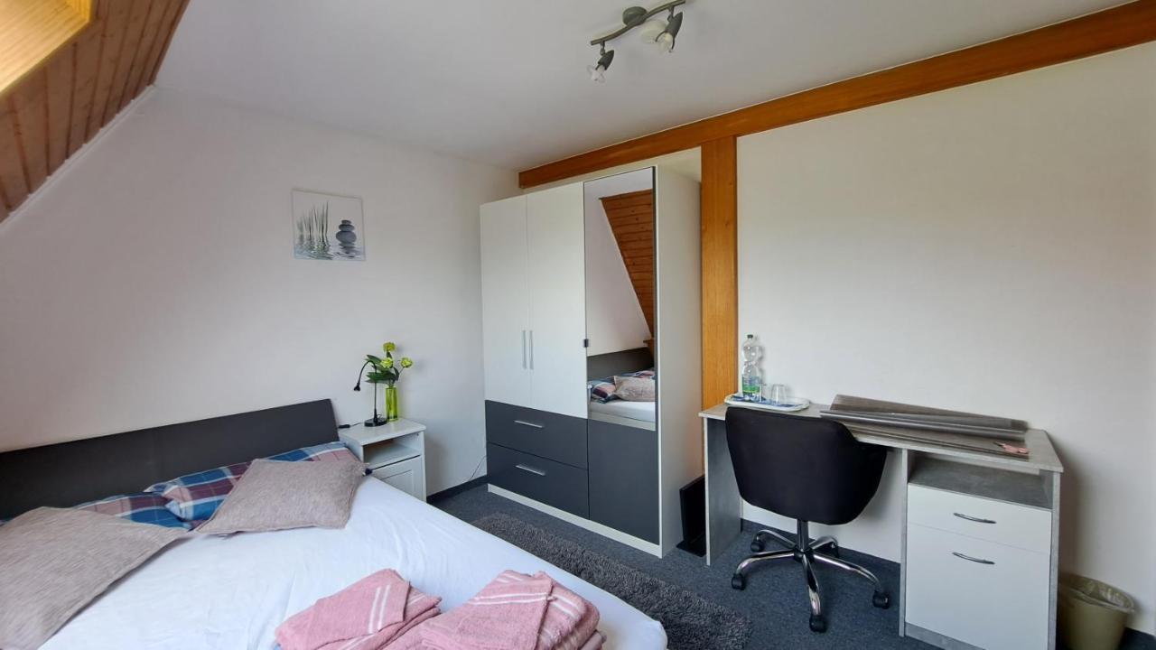 Cosy Retreat In Friolzheim Apartment ภายนอก รูปภาพ